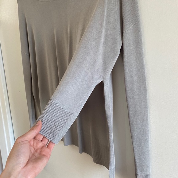 Aritzia Wilfred Librement Asymmetrical Sweater - Picture 2 of 7